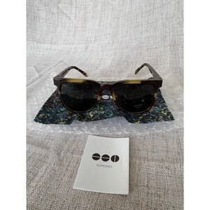 Komono Sunglasses Unisex OS Brown Tortoiseshell Like New UV400 Square Frames
